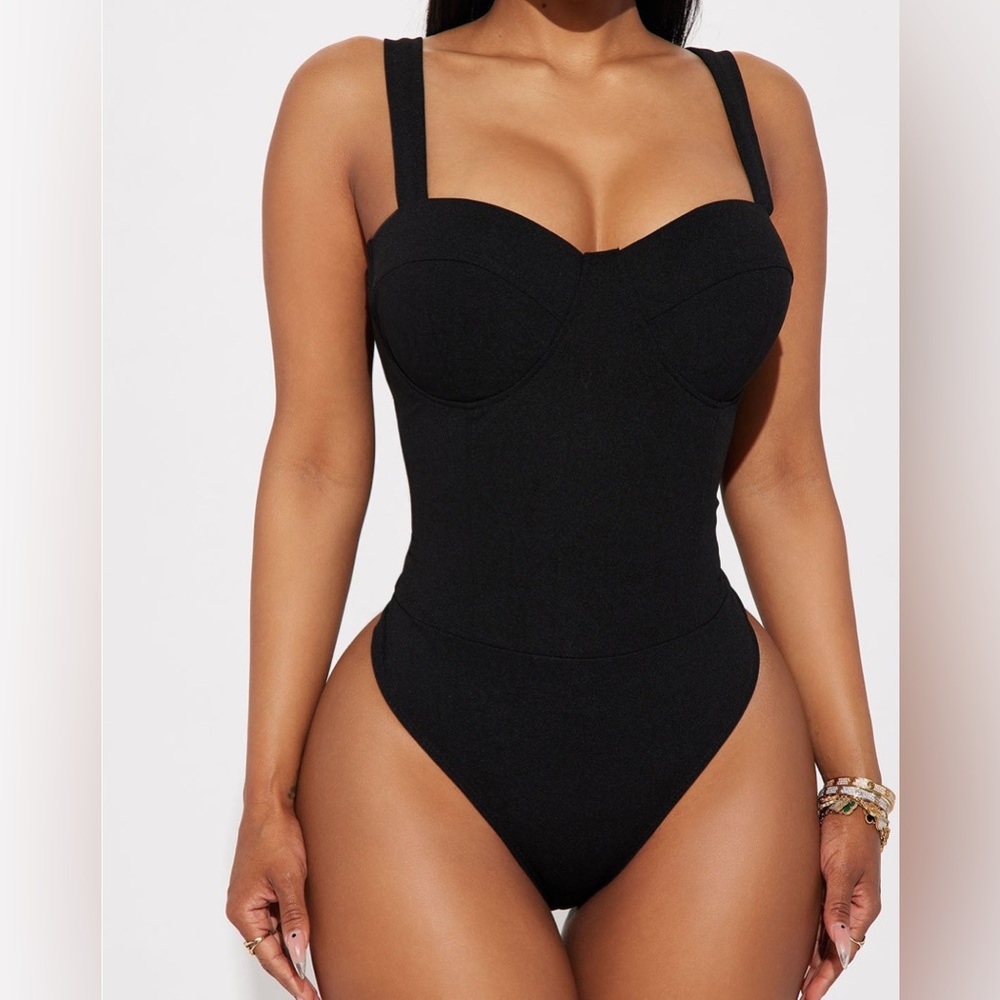 Feeling Romantic Bodysuit - Black